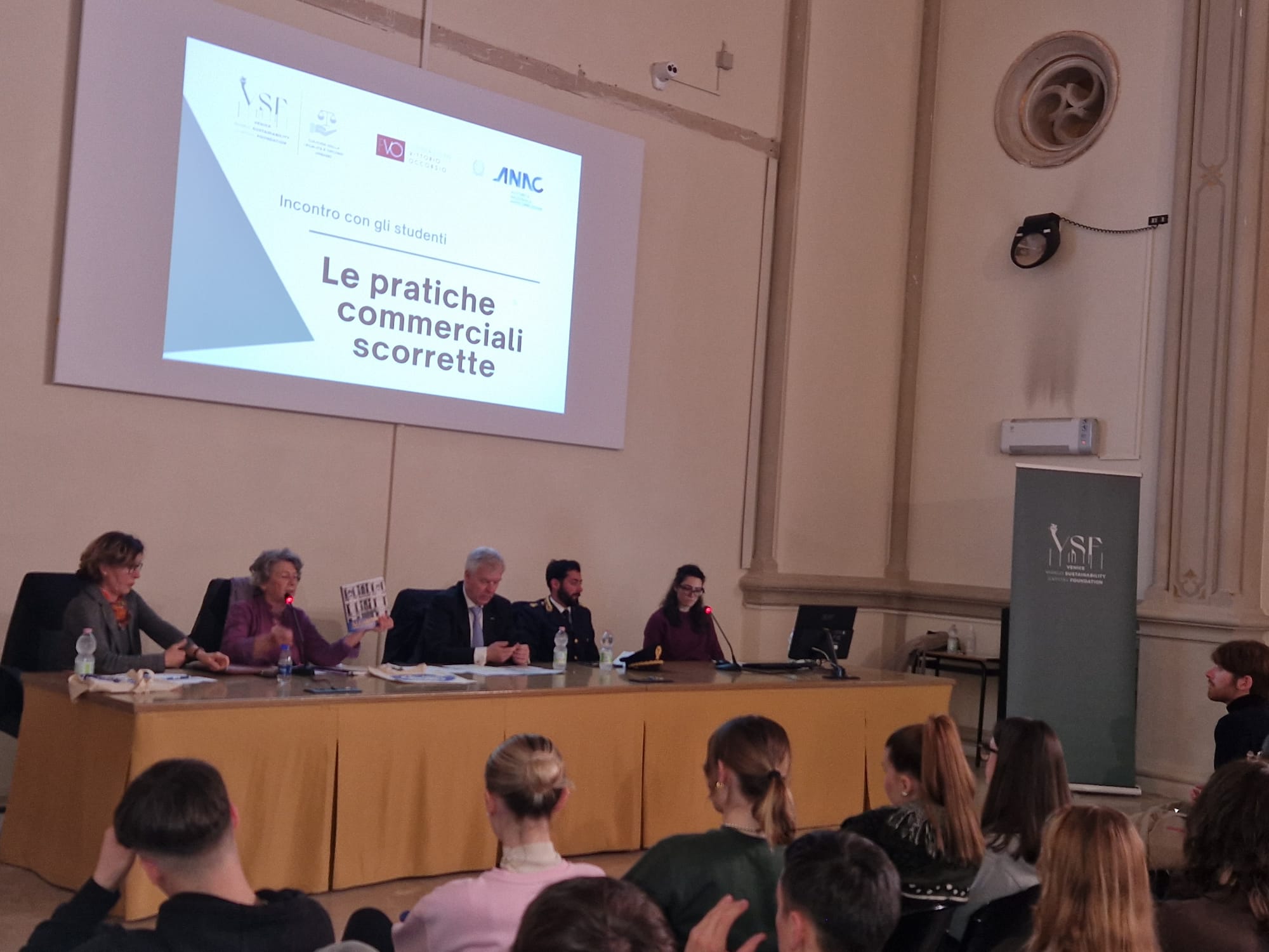 VSF to meet with students on unfair business practices for first exit of Legality and urban decor