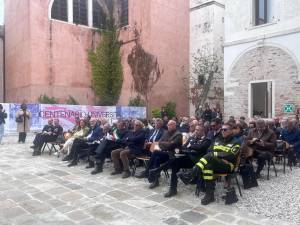 iuav-venezia-inaugurazione-convento-terese-platea-cerimonia-chiostro-2026